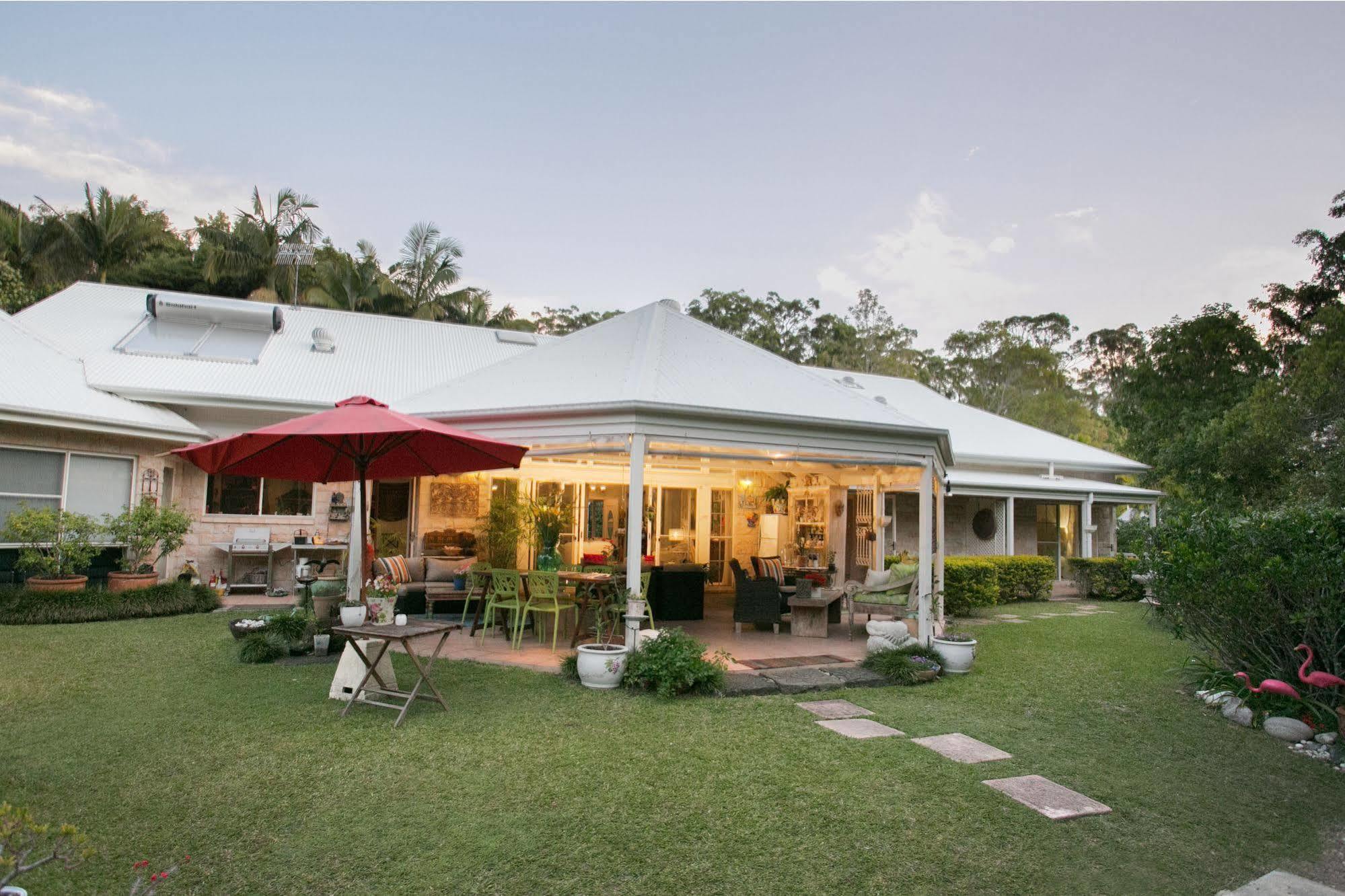 Noosa Valley Manor B&B Doonan Exteriör bild